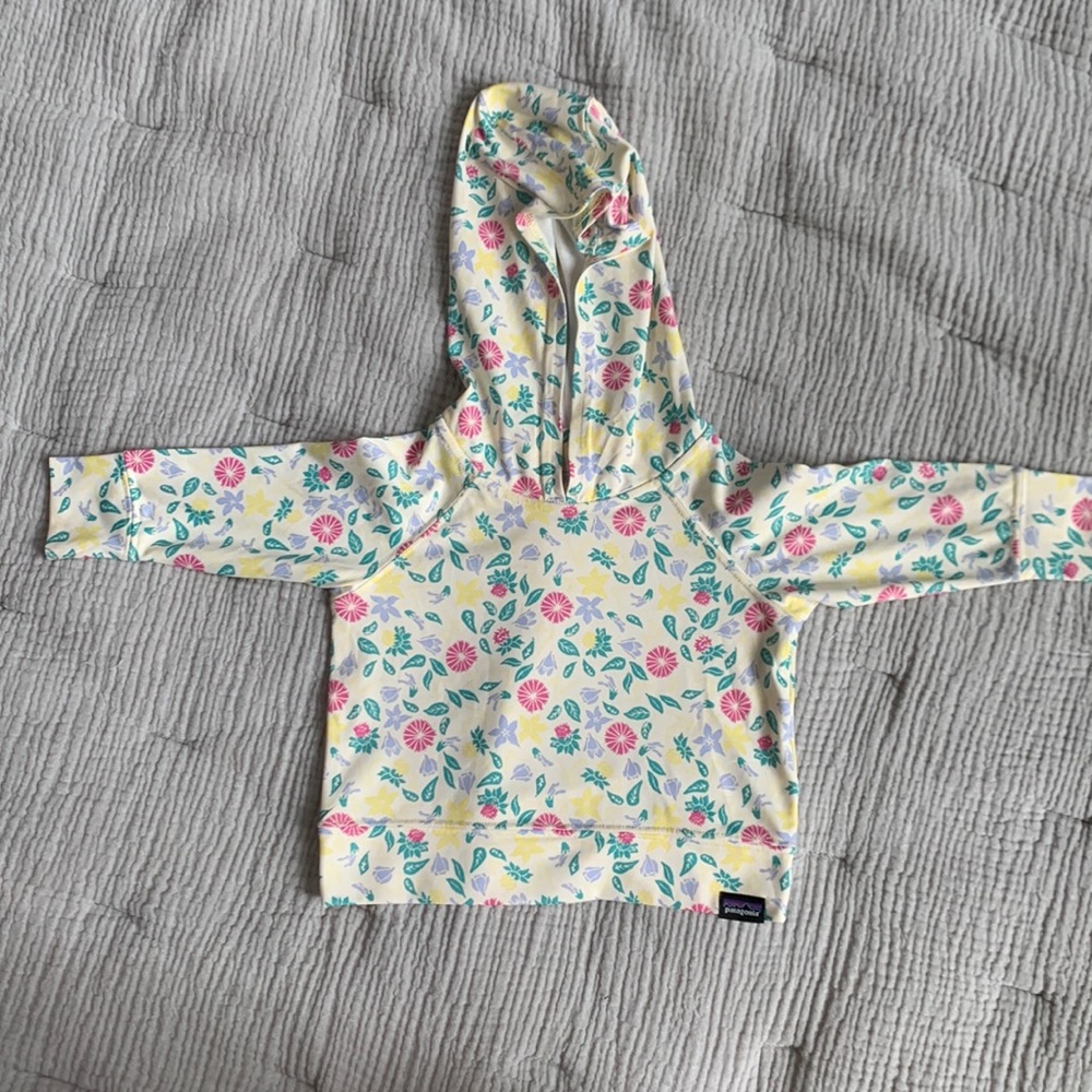 Patagonia Capilene Baby Sun Hoodie 3-6, Excellent used Condition